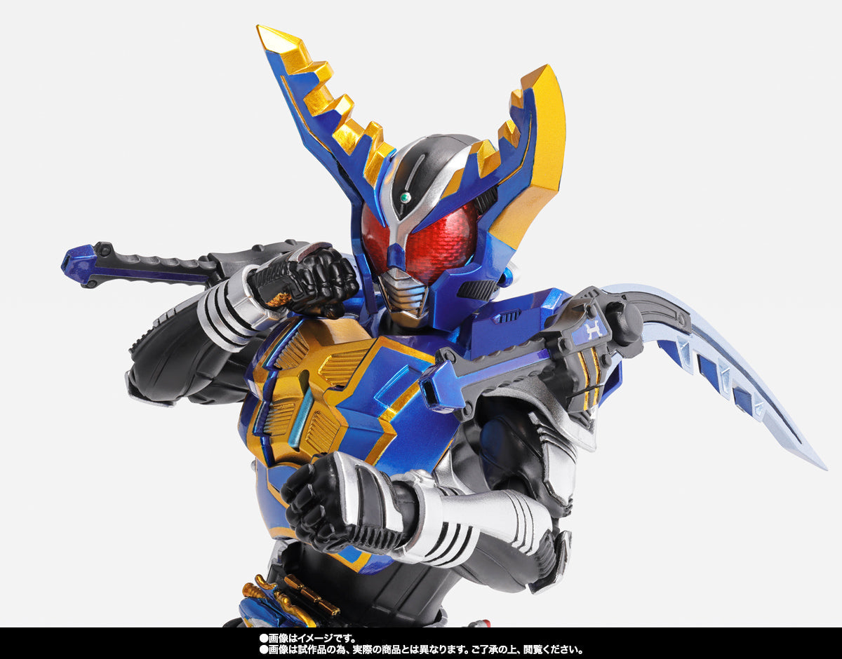 S.H. Figuarts Shinkocchou Seihou Kamen Rider Kabuto Kamen Rider Gatack Hyper Form Action Figure
