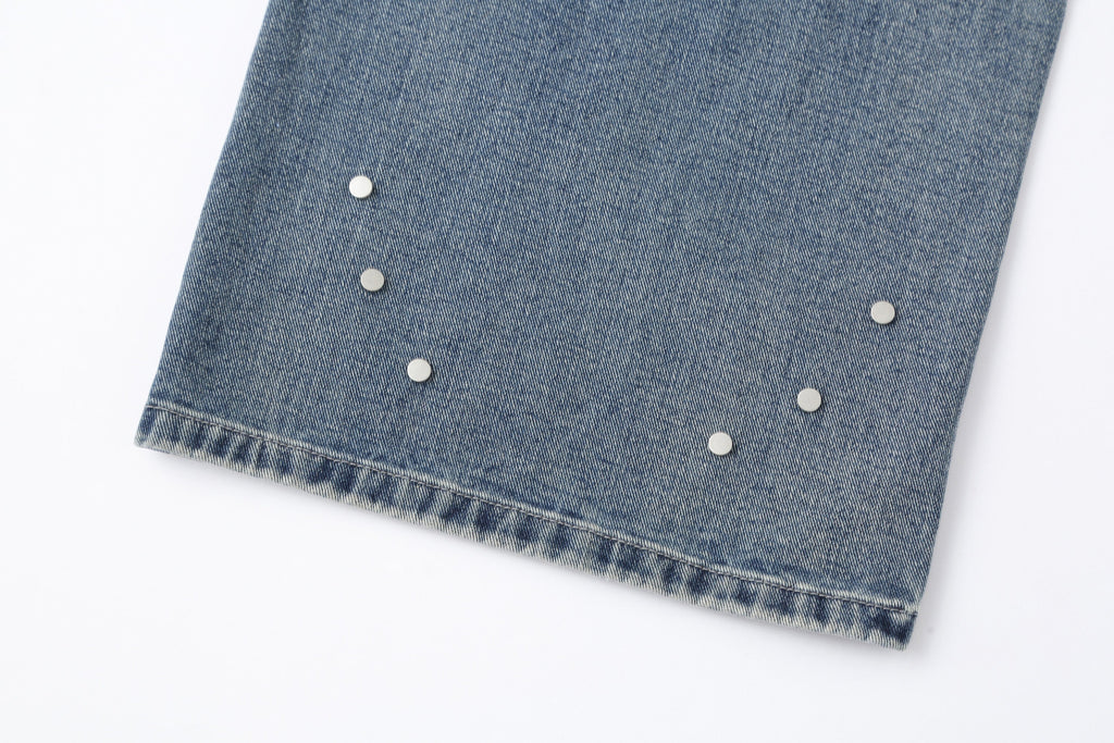 CLP Retro Washed Distressed Rivet Jeans