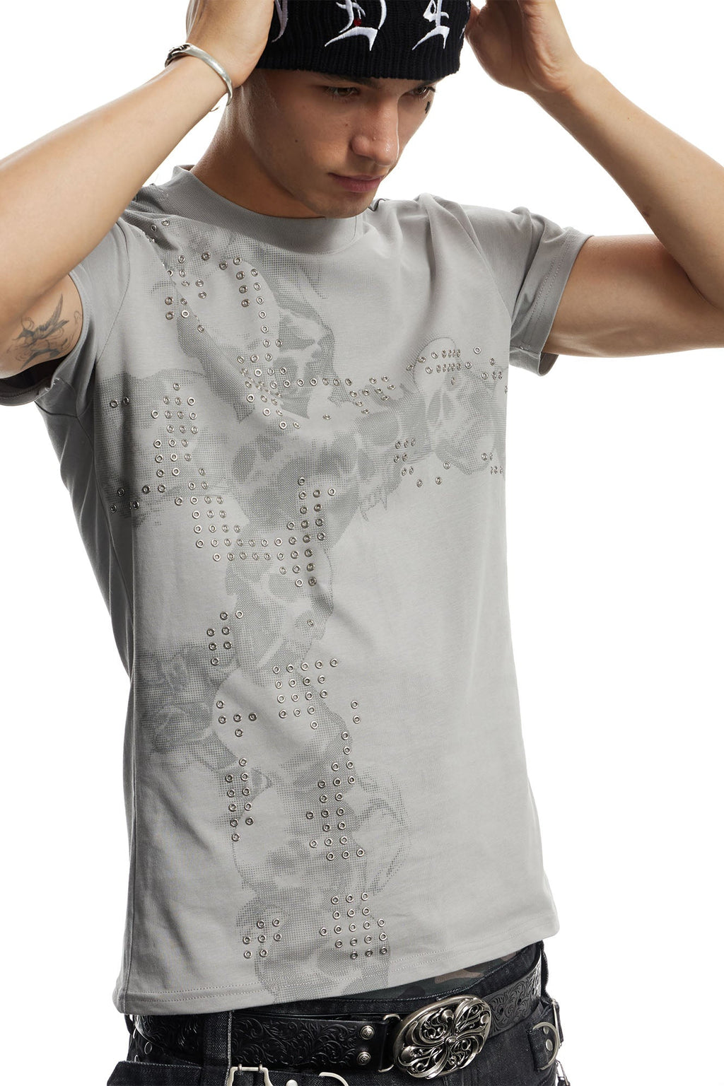 DND4DES Rivet Cross Graphic T-Shirt