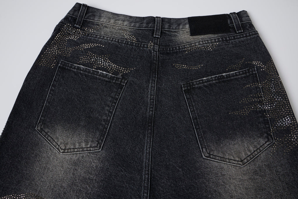 CLP Diamond Distressed Straight-Leg Jorts