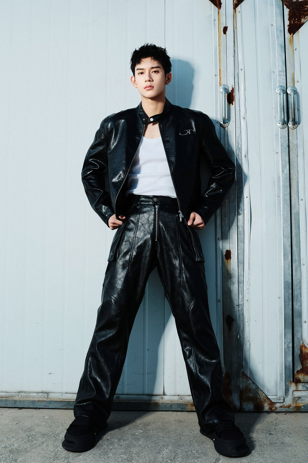 FORFEARTHAT Glossy Panel Zip Hem PU Cargo Pants