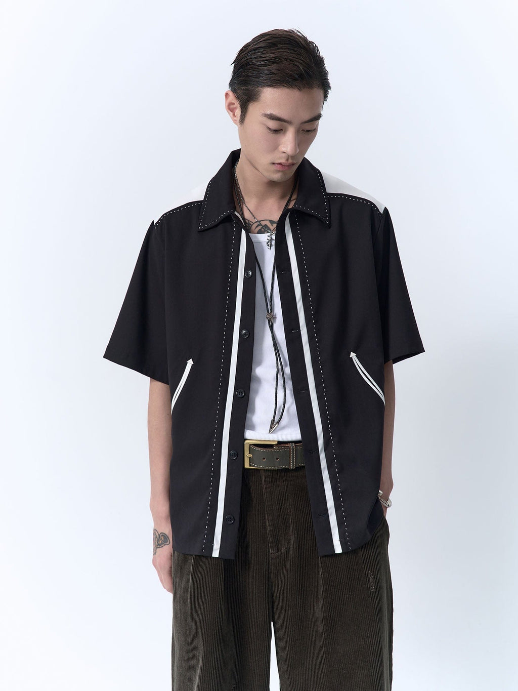 IN EXISTENCE Contrast-Panel Stitch Half Shirt