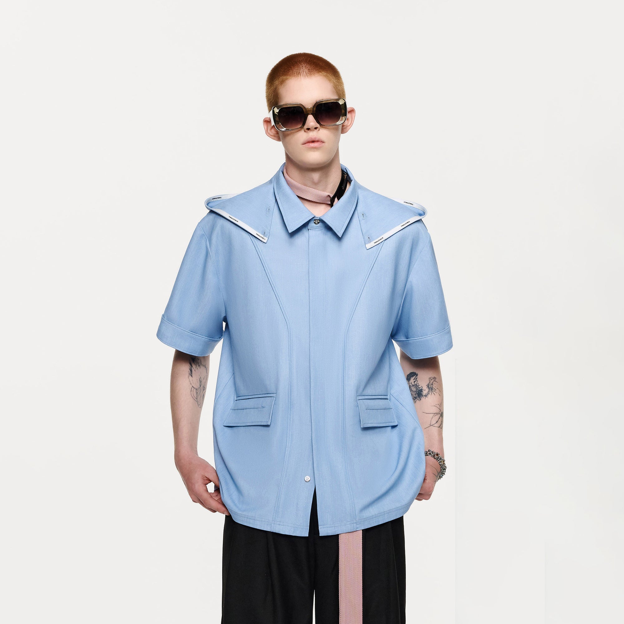 TIWILLTANG Hidden Placket Detachable Hood Half Shirt