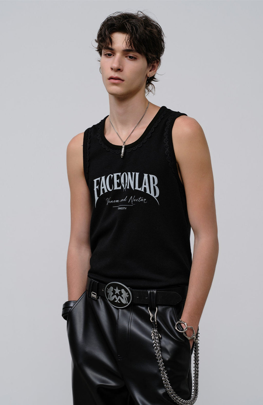 FACEONLAB Lace Trim Gothic Letters Sleeveless Tank
