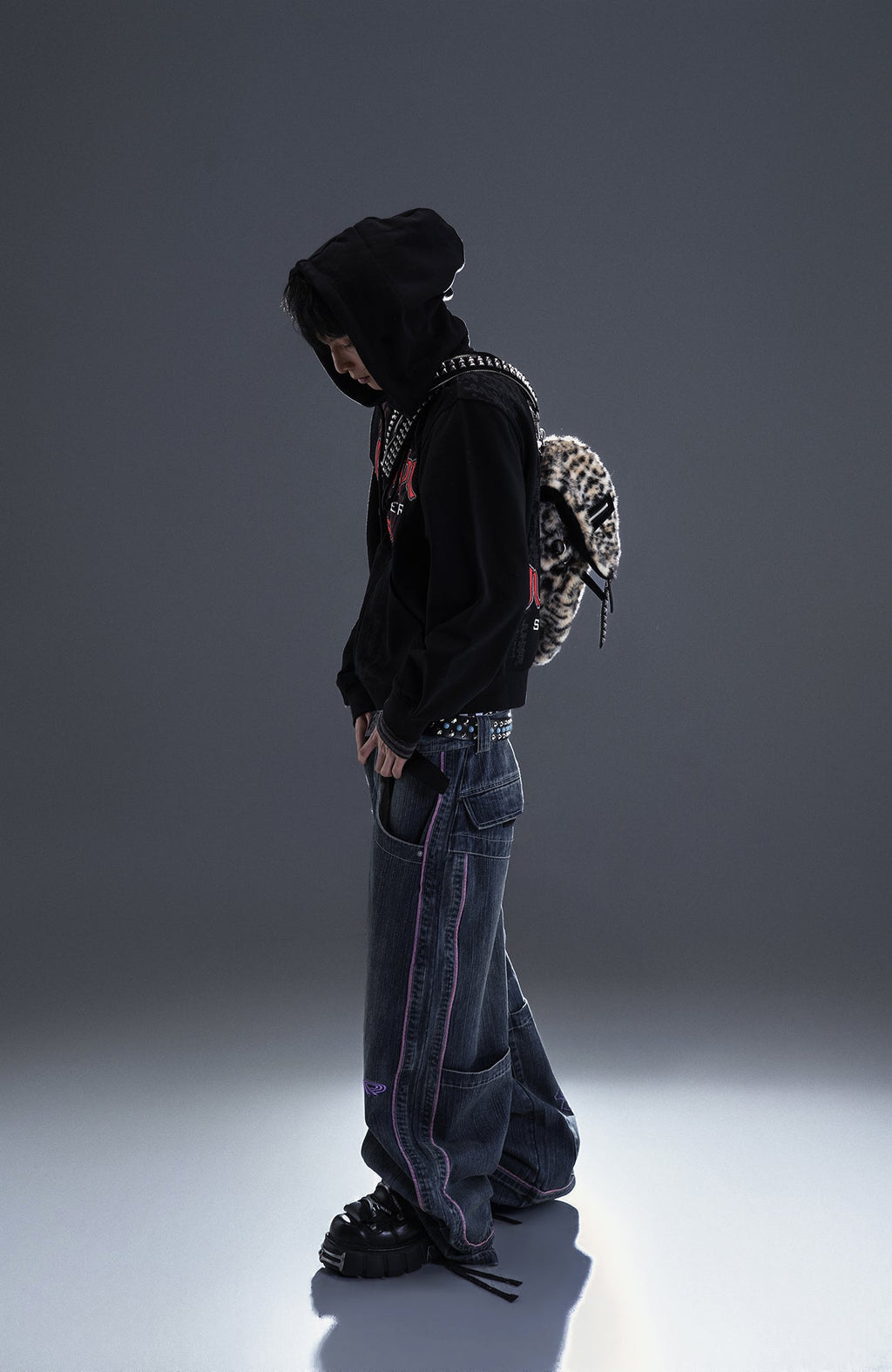 PCCVISION Contrast Stitch Embroidered Washed Jeans