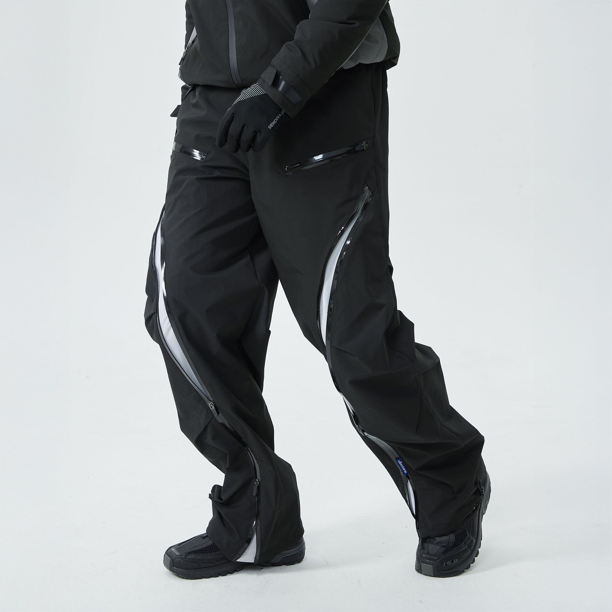 SILENSTORM Arc-Zip Crinkled Water-Repellent Utility Pants