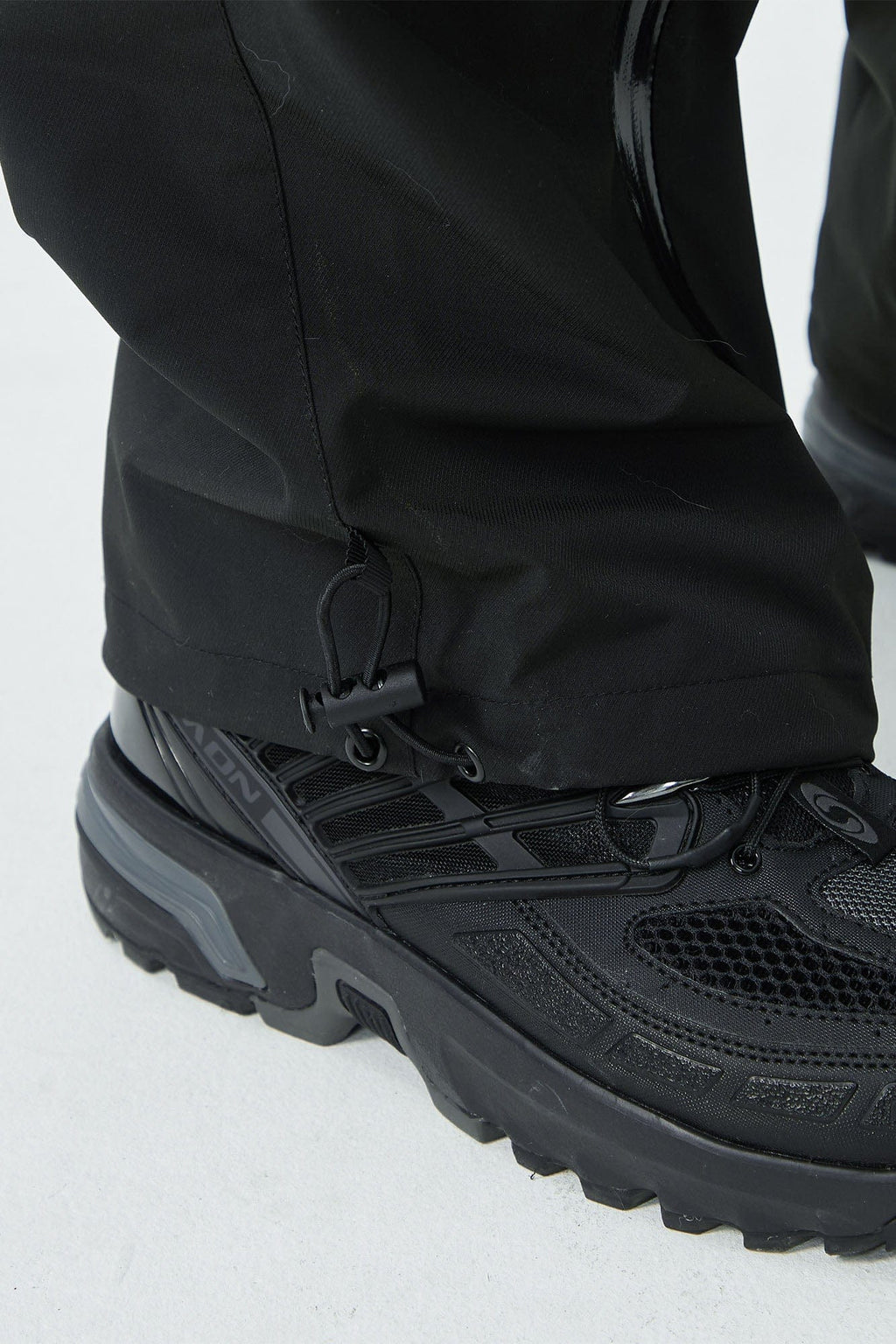 SILENSTORM Arc-Zip Crinkled Water-Repellent Utility Pants