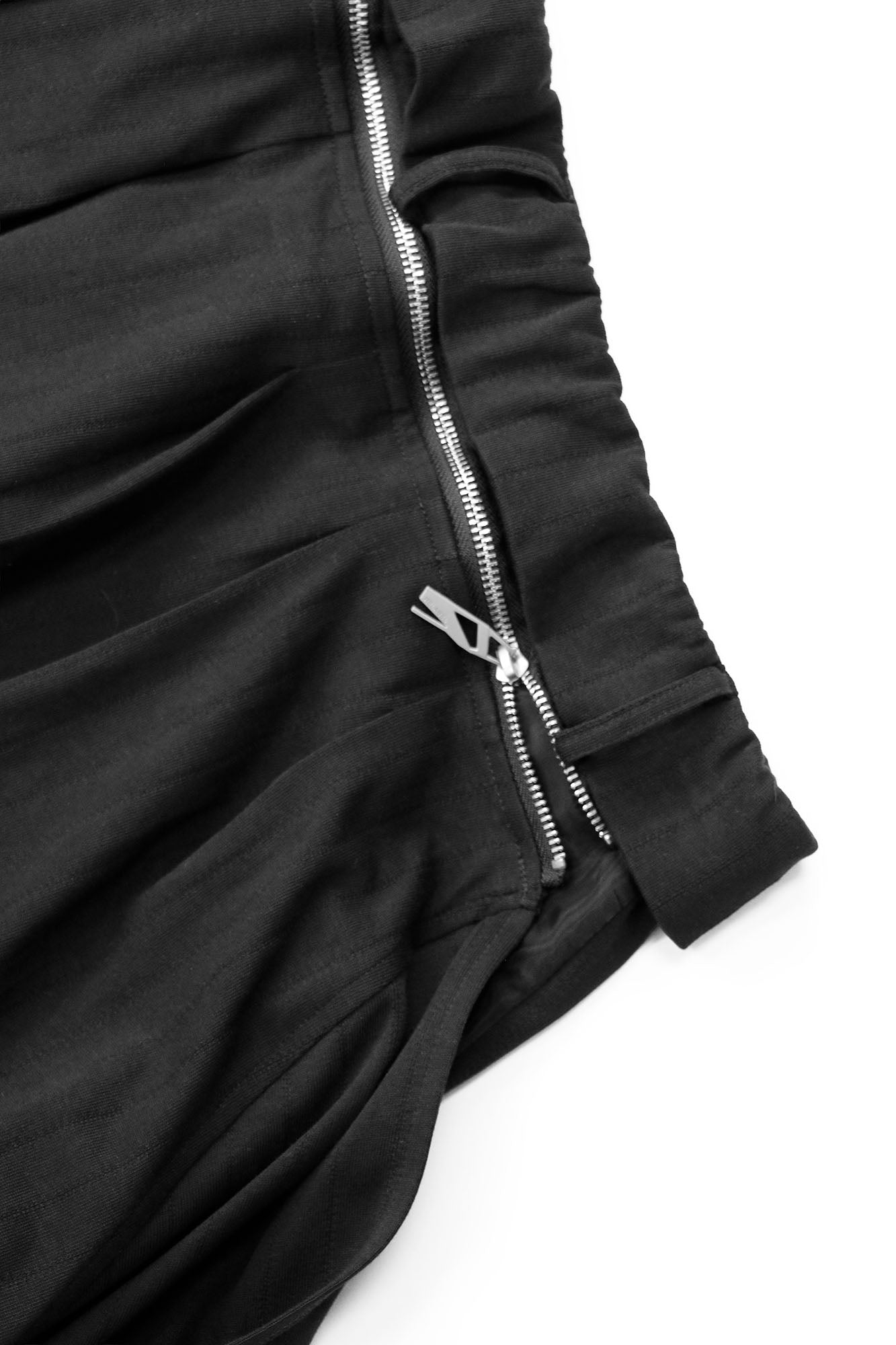 RELABEL Detachable Drape Ruched Oversized Shorts Black