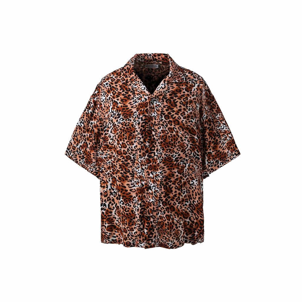 ME DA IGUAL Classic Leopard Full-Print Half Shirt