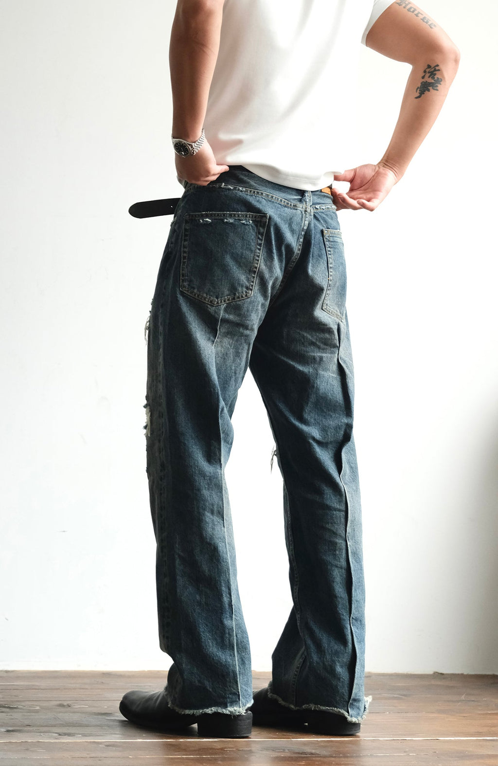 NEIGBORL Distressed Straight-Leg Denim Pants