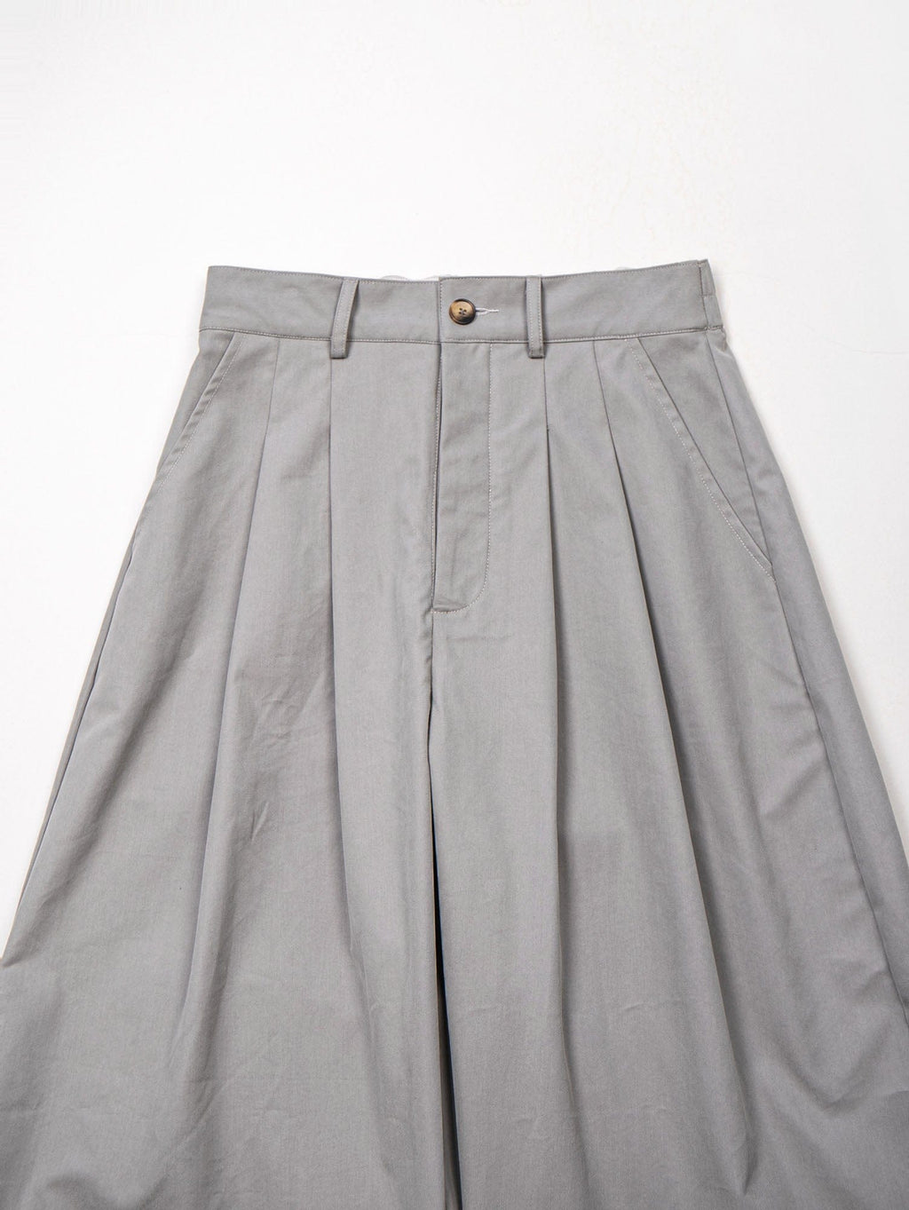LEONSENSE Pleated Tencel Oversized Curved Pants