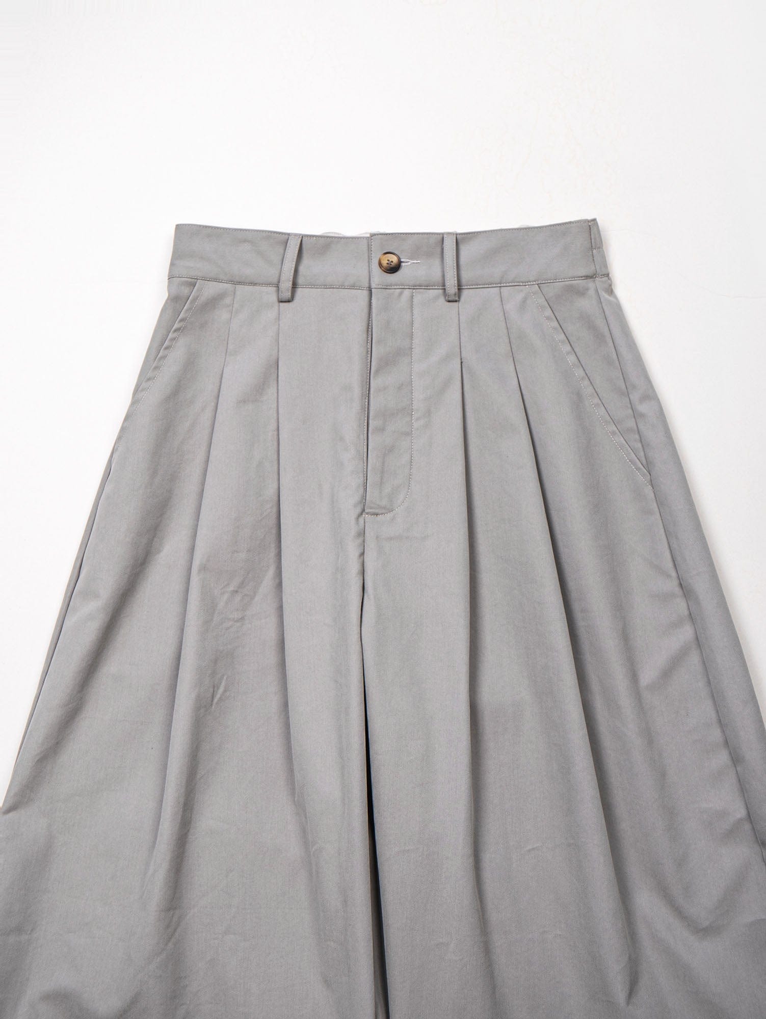 LEONSENSE Pleated Tencel Oversized Curved Pants
