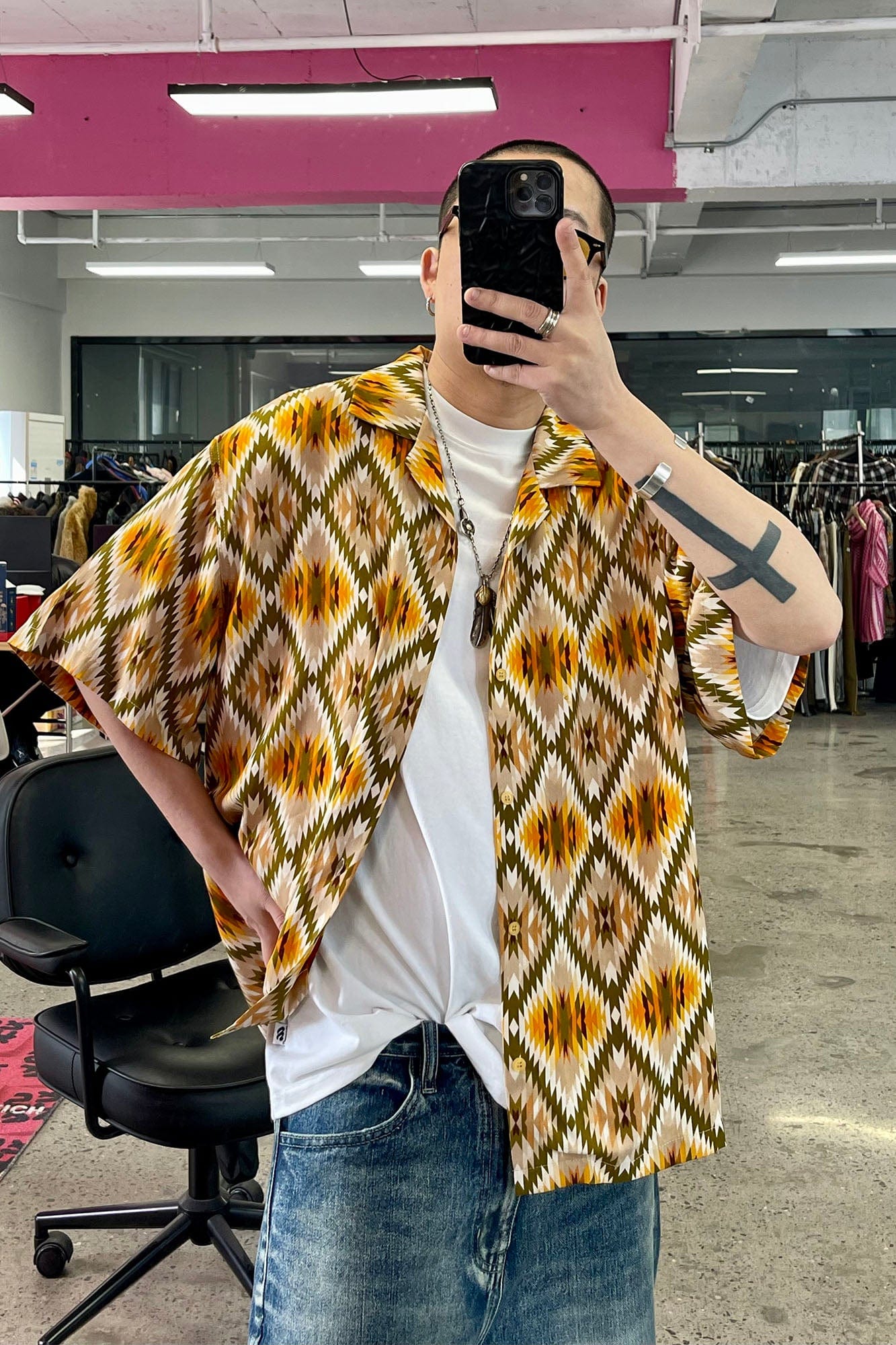 ME DA IGUAL Geometric Full-Print Button-Up Half Shirt