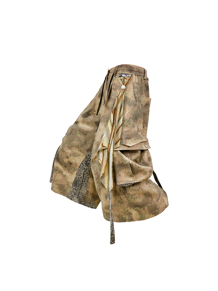 RELABEL Detachable Scarf Camo Leopard Panel Oversized Shorts