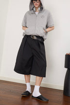 ASSEEN Pleated Wide-Leg Bermuda Shorts