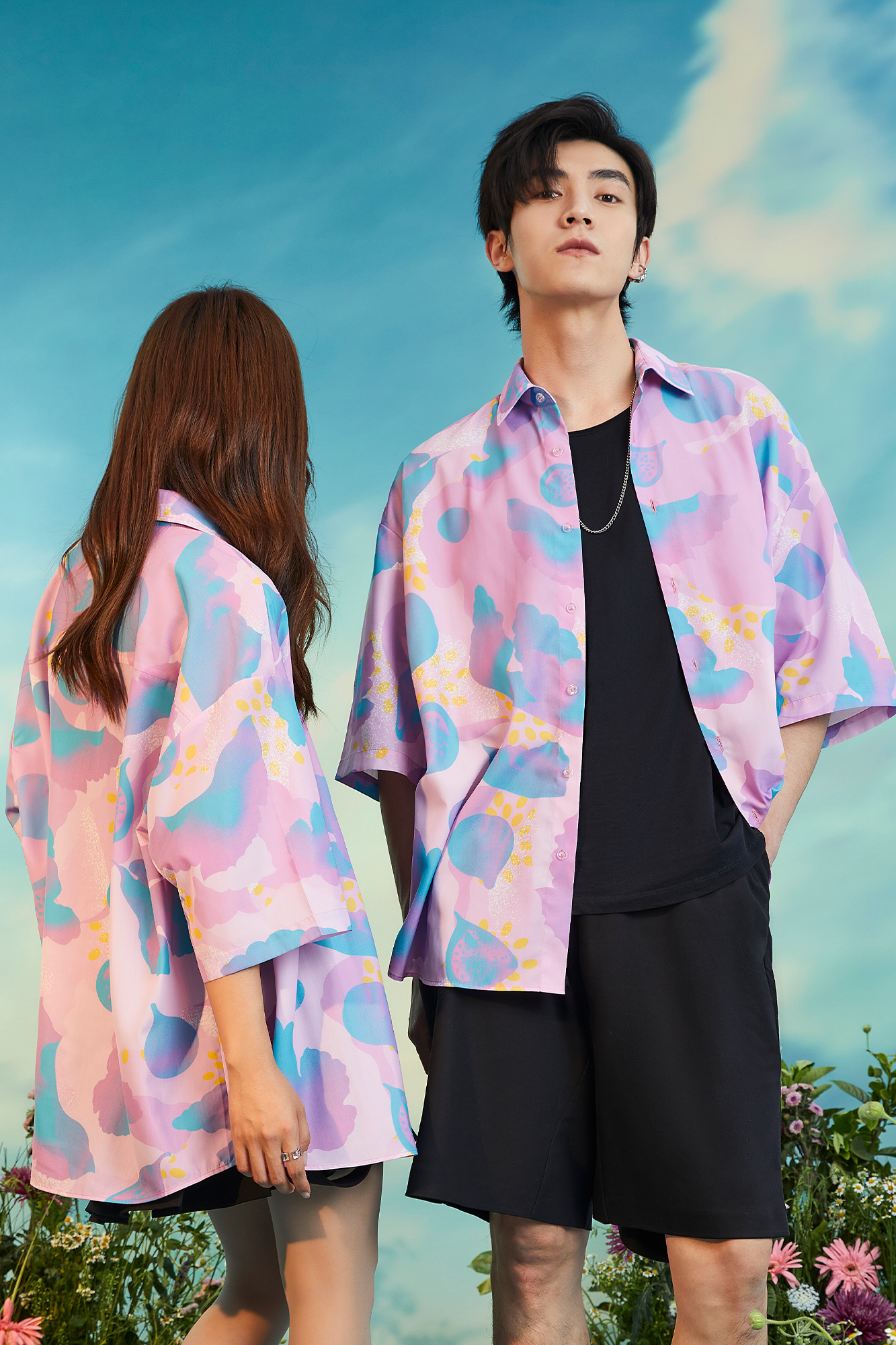 MASH UP ASIA Fig Graphic Half Shirt