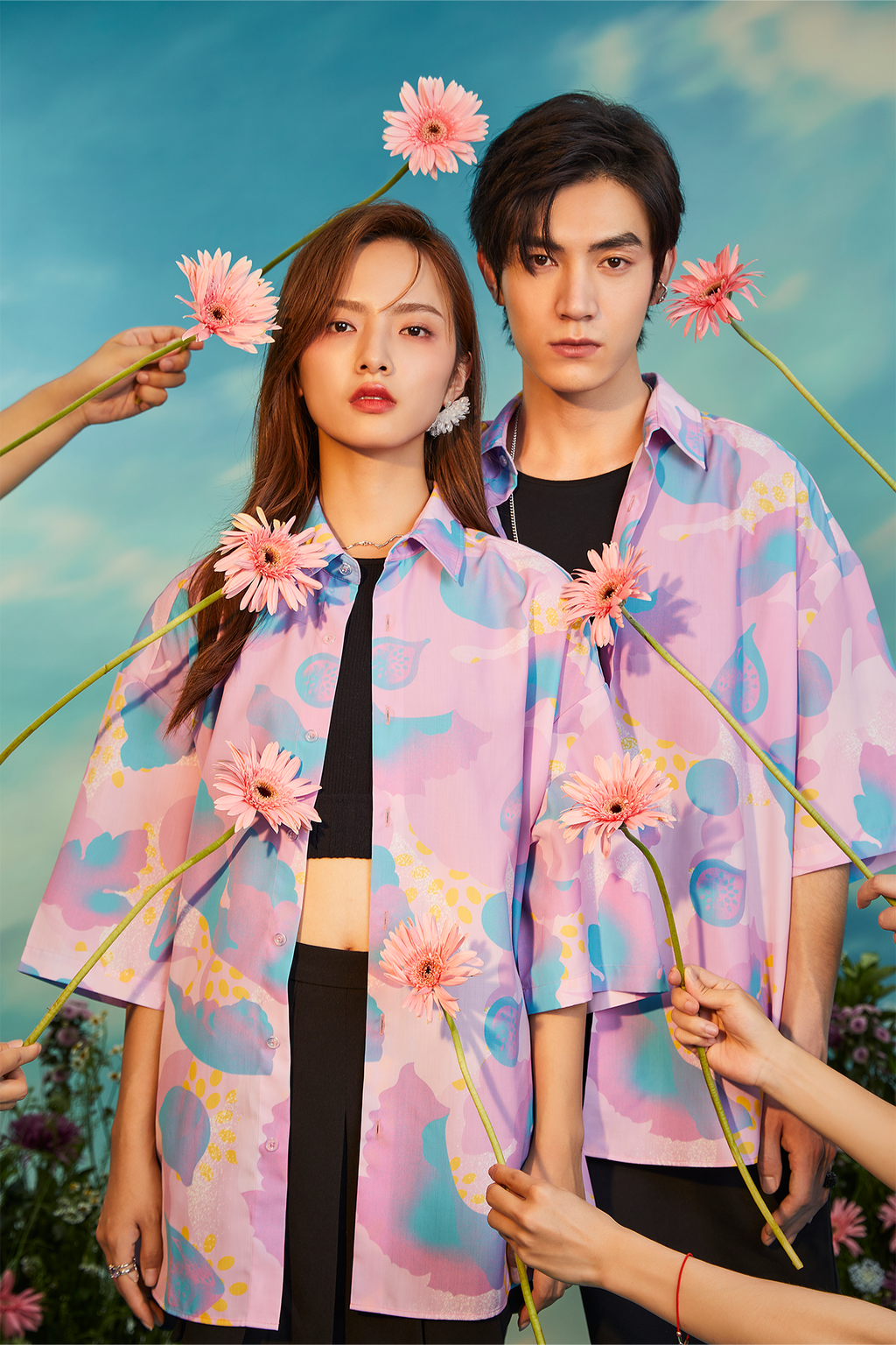 MASH UP ASIA Fig Graphic Half Shirt