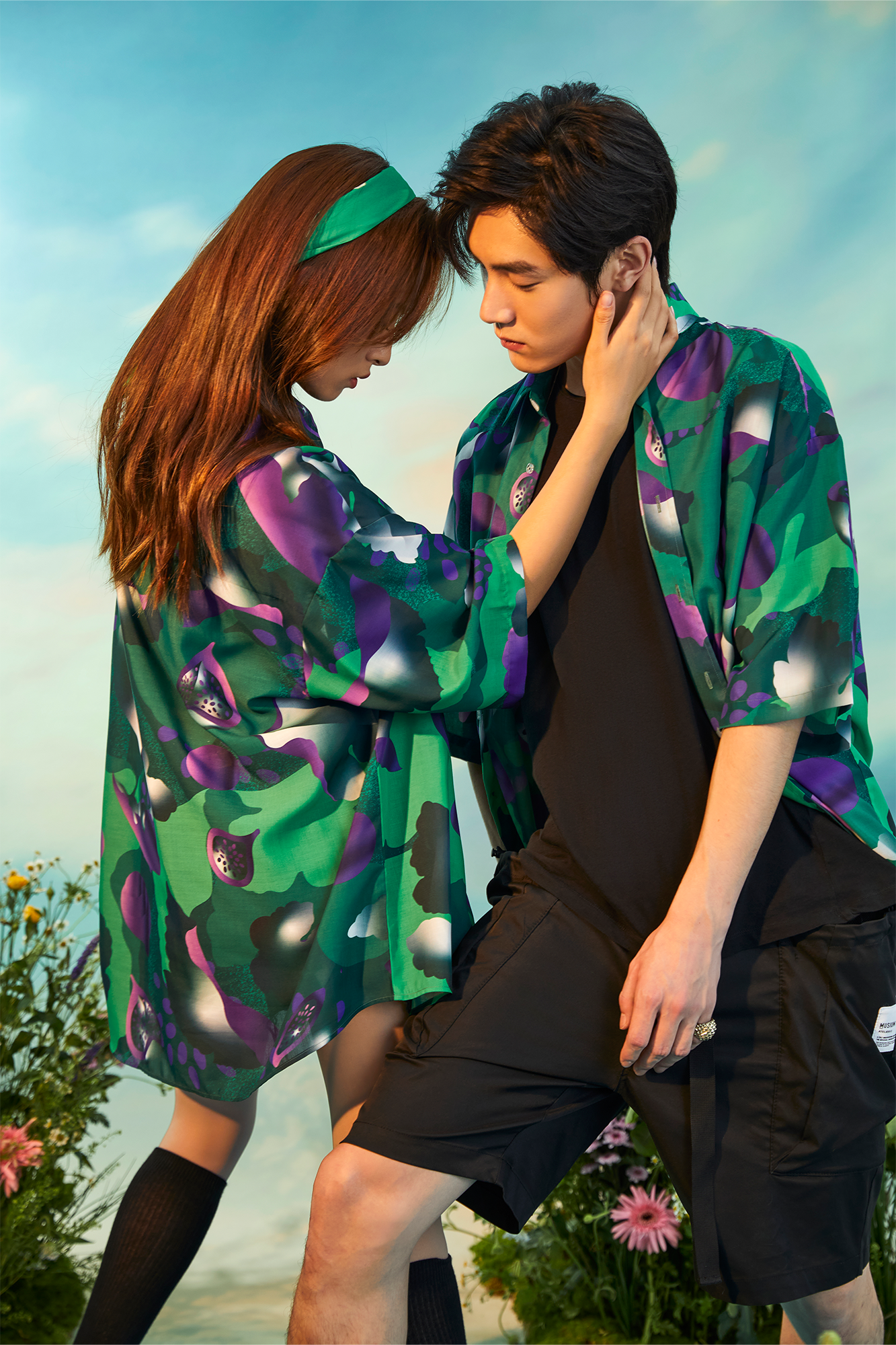 MASH UP ASIA Fig Graphic Half Shirt