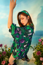 MASH UP ASIA Fig Graphic Half Shirt