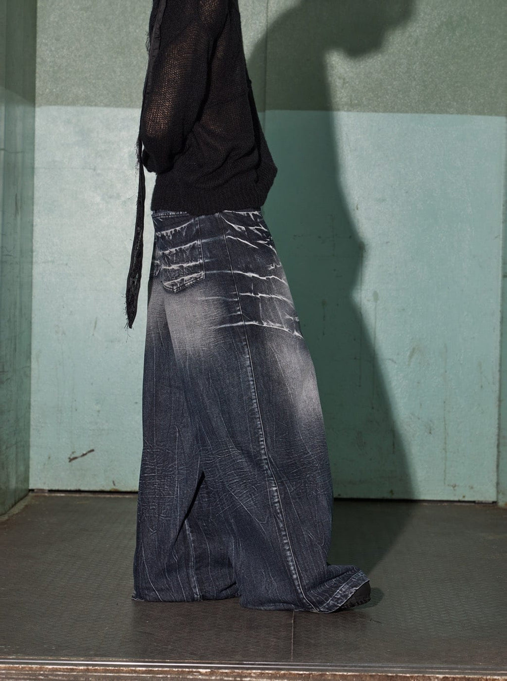 DND4DES Lighting Crease Washed Wide-Leg Jeans