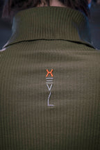 XIPHEVIL Ribbed Paneled Turtleneck Long-Sleeve Tee Green