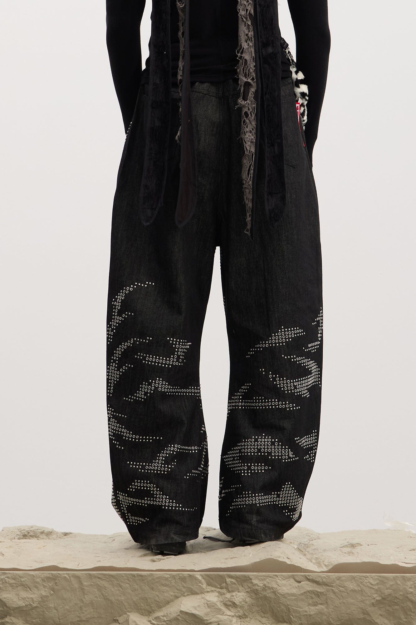 DND4DES Studded Tiger Stripe Baggy Jeans