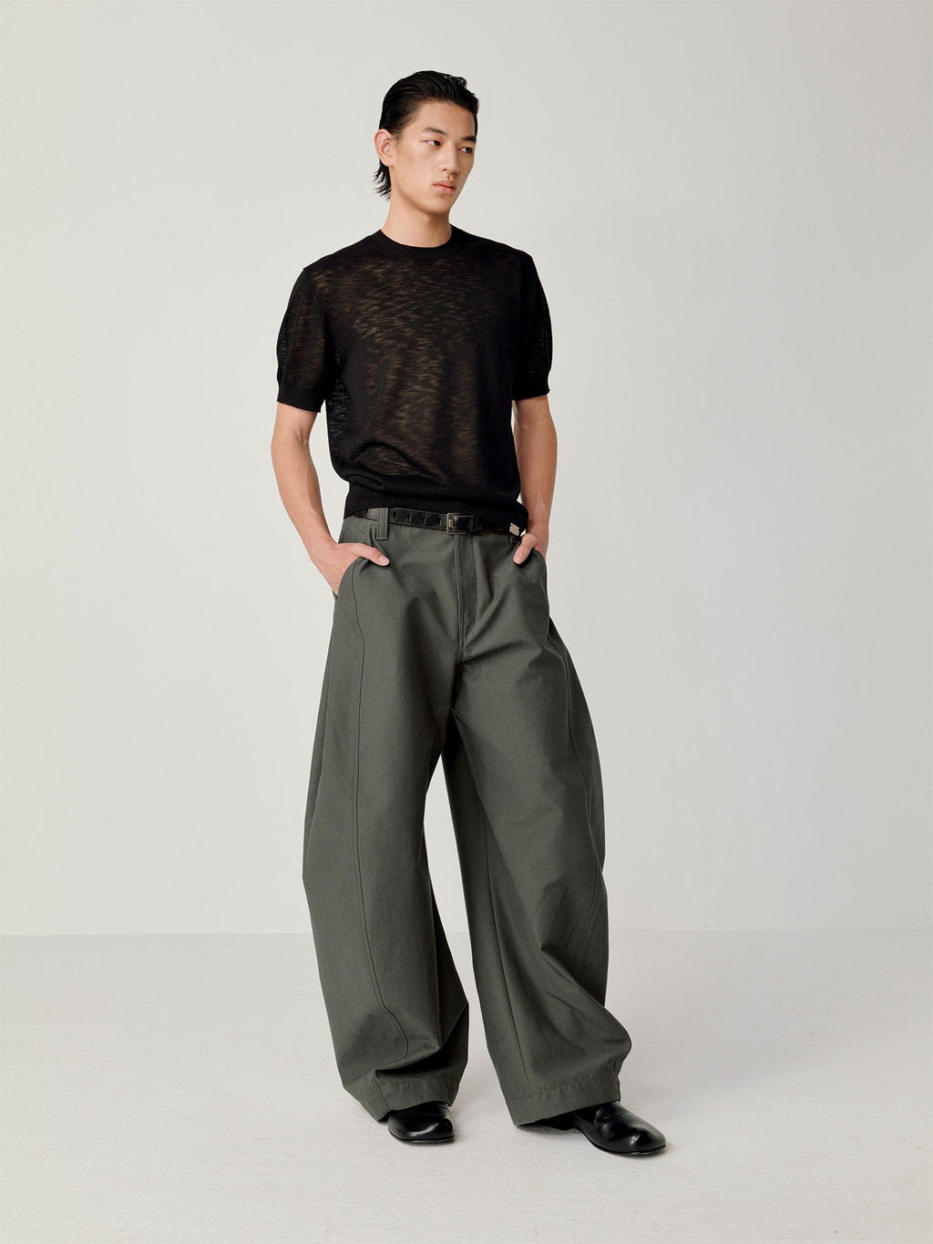 OPICLOTH Retro Curved-Cut Tailored Pants