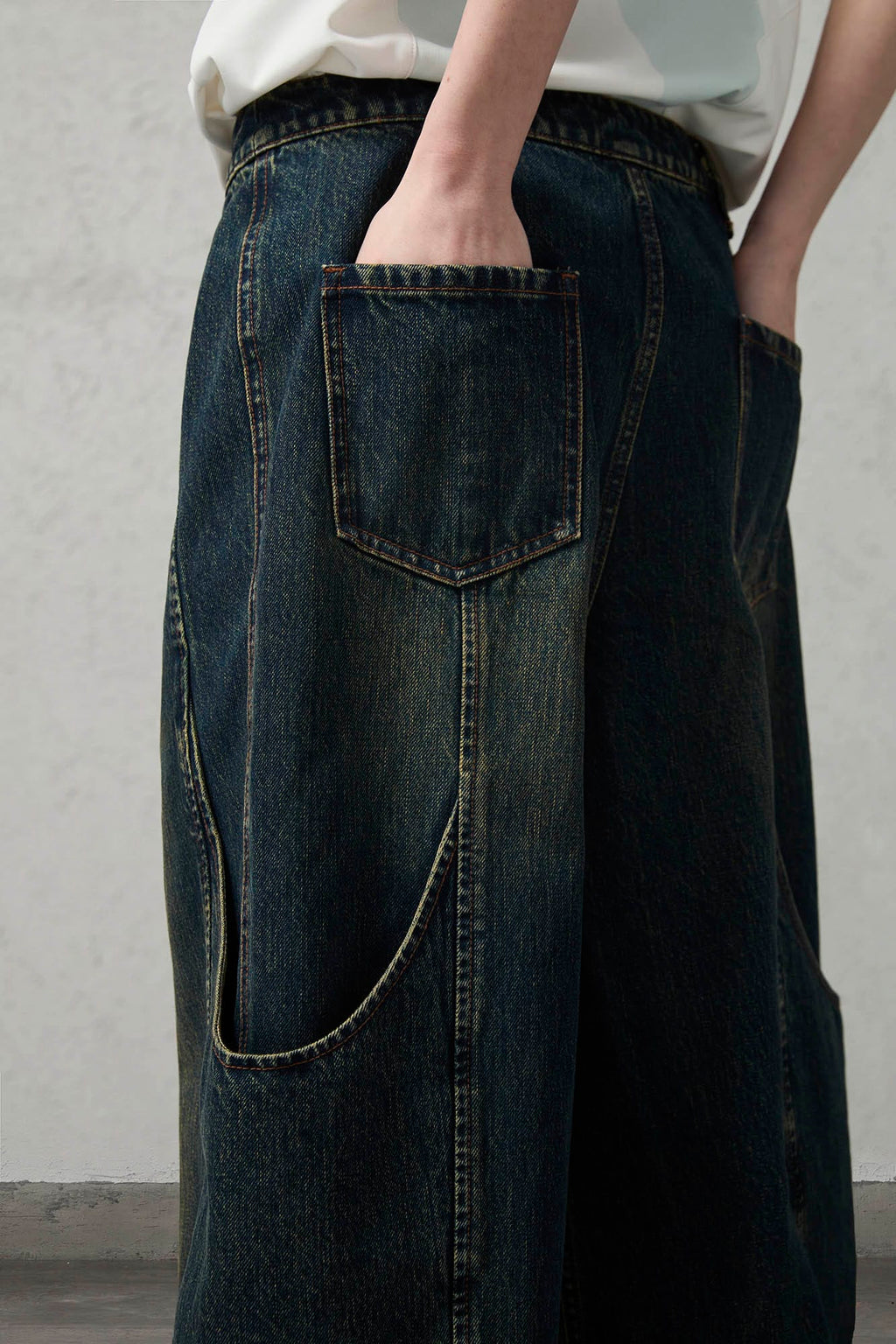 ORGANIC EMOTION Big-Pocket Paneled Wide-Leg Jeans