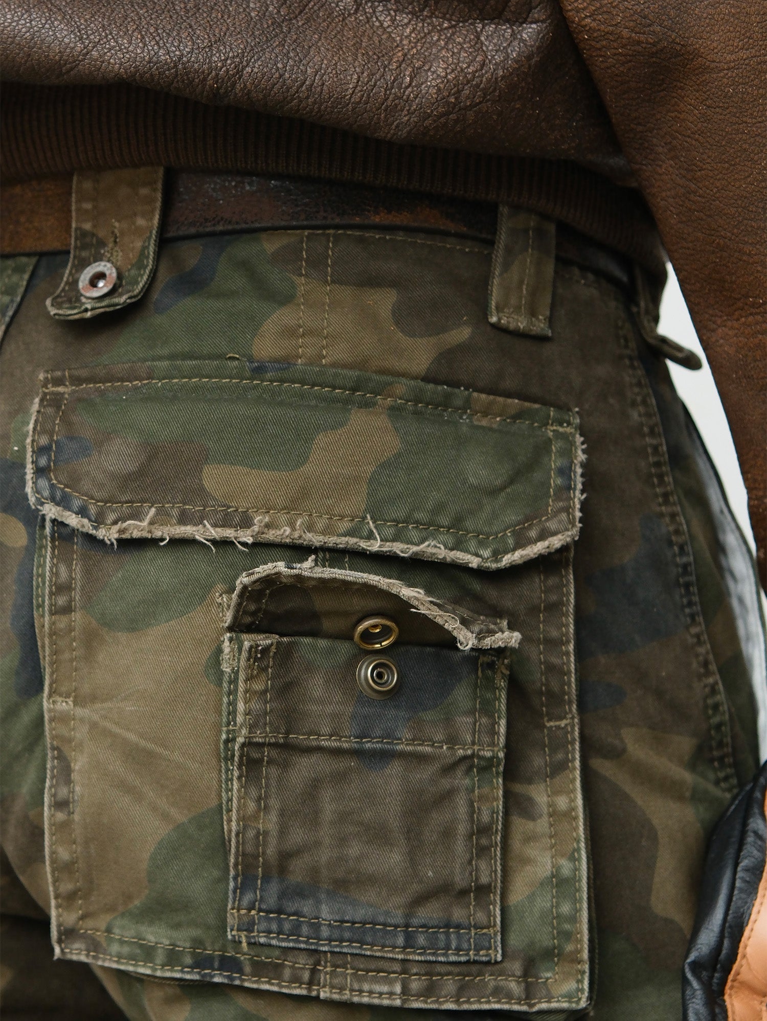NEIGBORL Retro Multi-Pocket Camo Cargo Pants