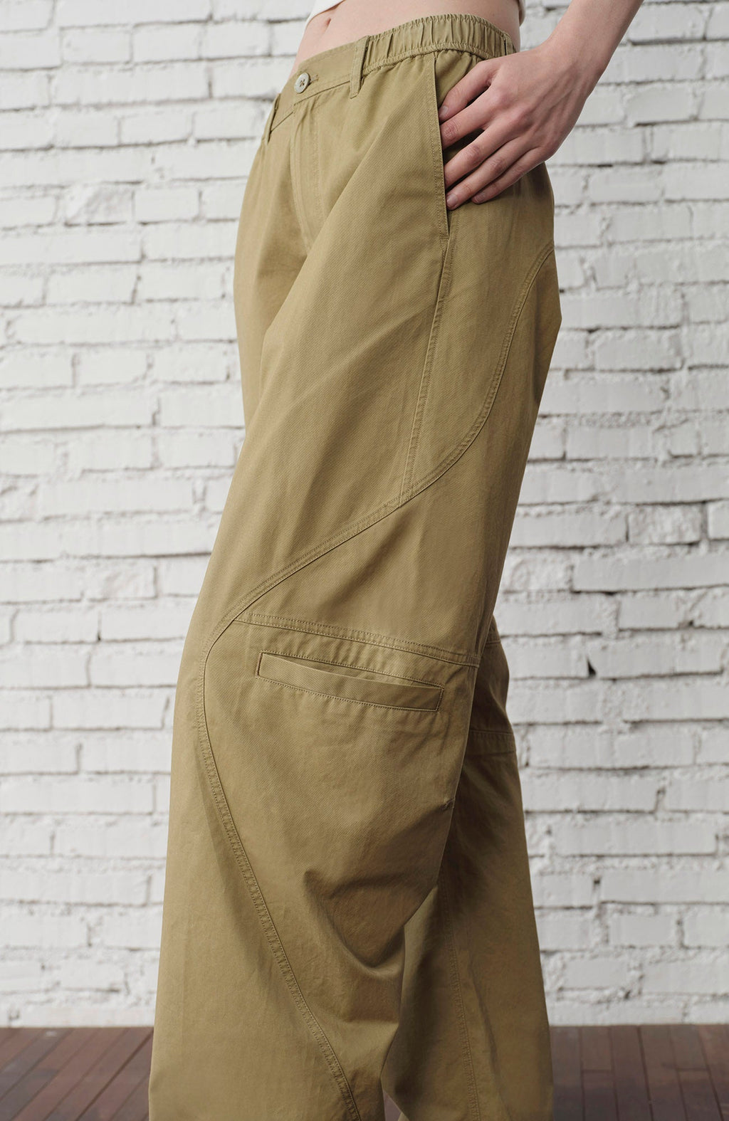 ORGANIC EMOTION Curved-Seam Workwear Jeans