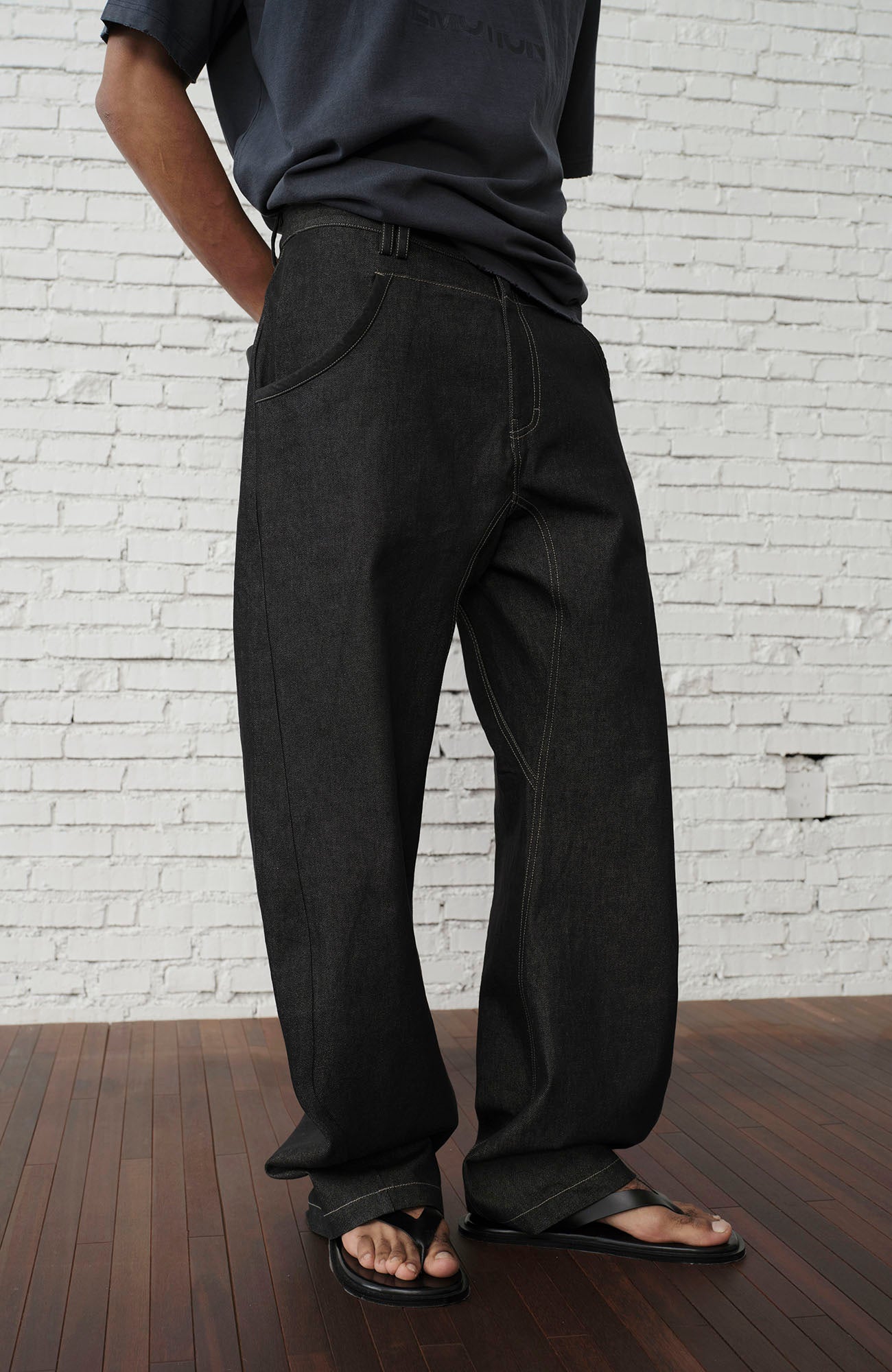 ORGANIC EMOTION Contrast-Paneled Workwear Jeans
