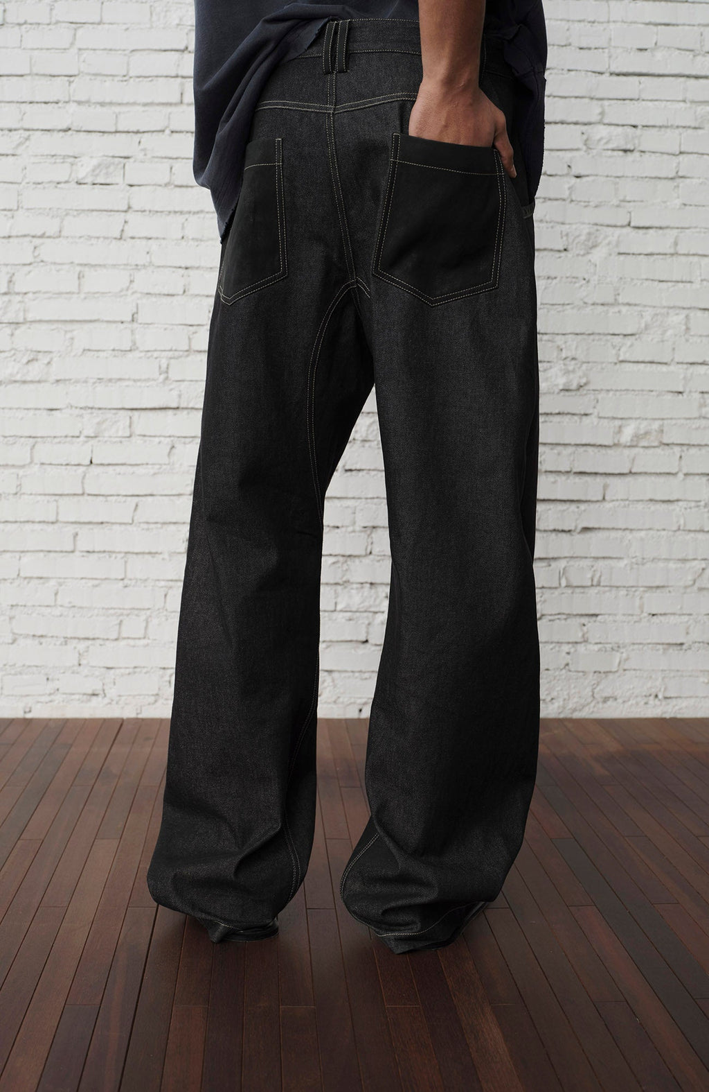 ORGANIC EMOTION Contrast-Paneled Workwear Jeans