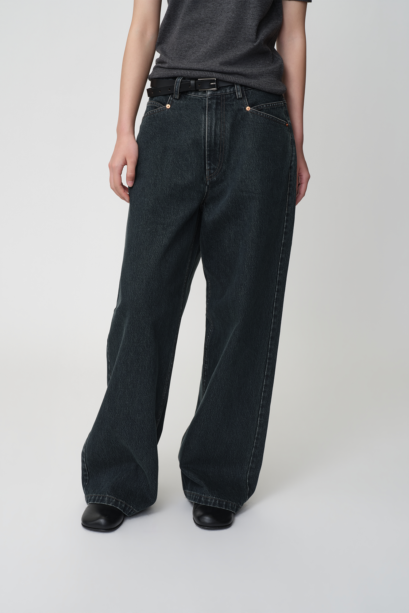 OPICLOTH Retro Washed Straight-Leg Jeans