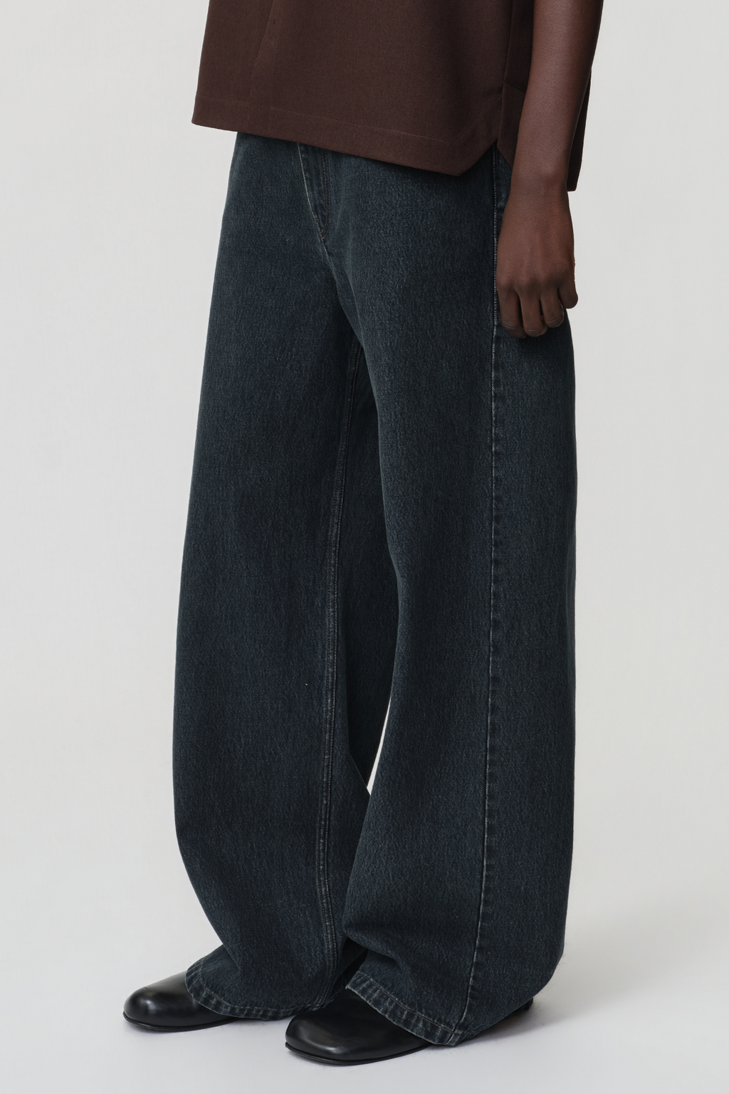 OPICLOTH Retro Washed Straight-Leg Jeans