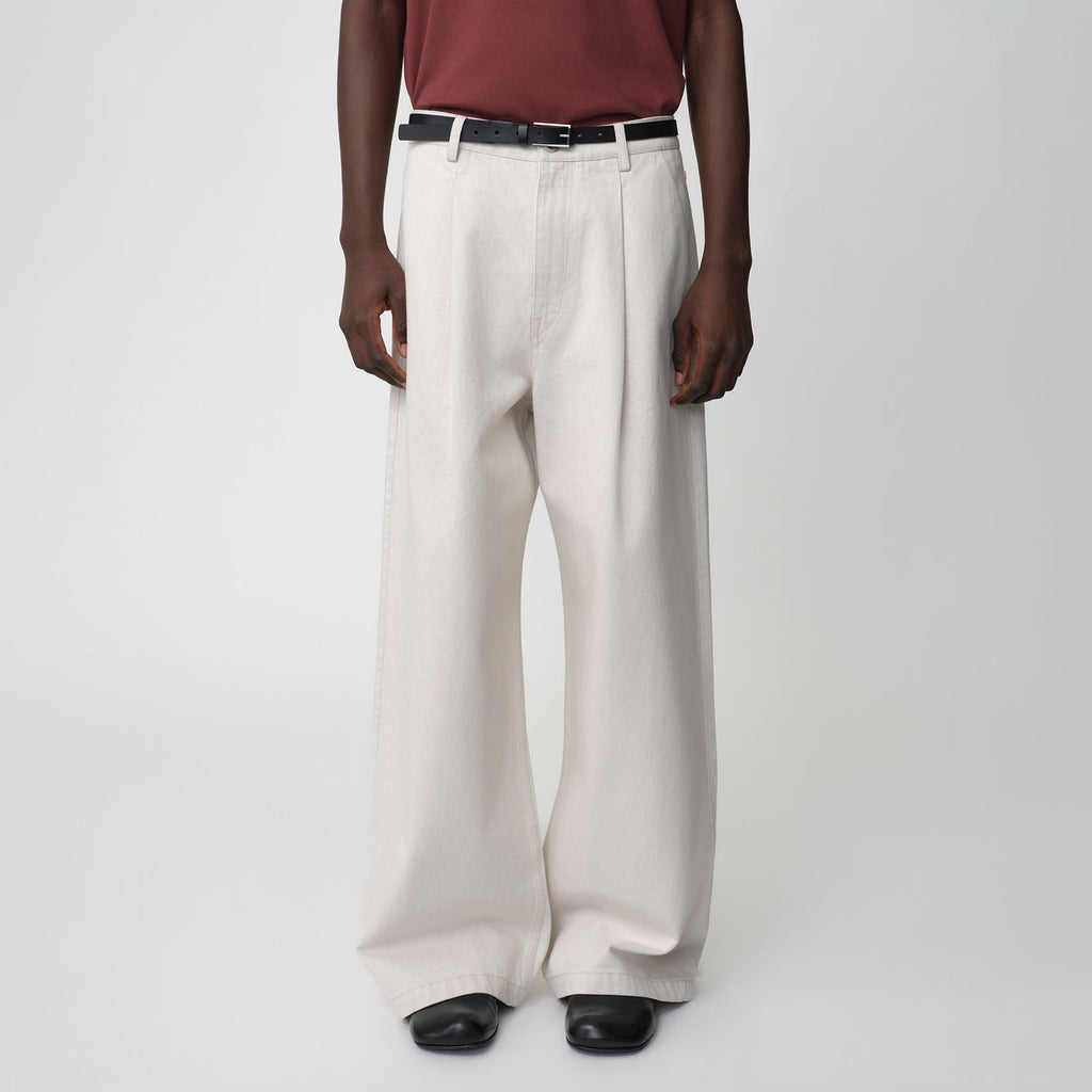 OPICLOTH Pleated Wide-Leg Jeans
