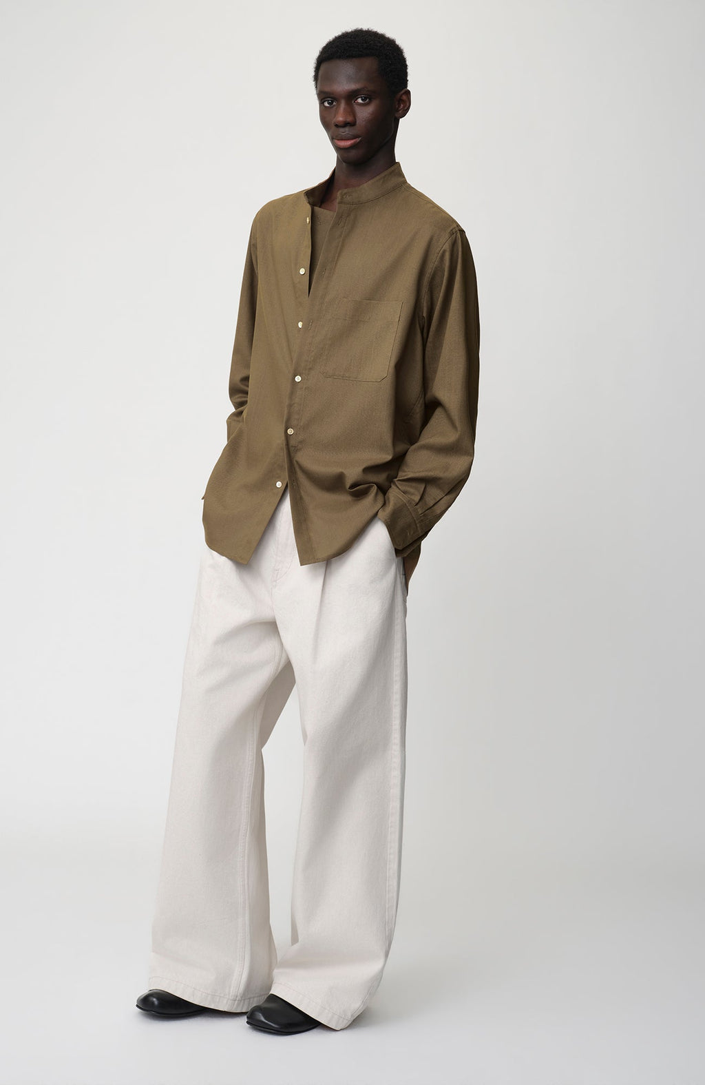 OPICLOTH Pleated Wide-Leg Jeans