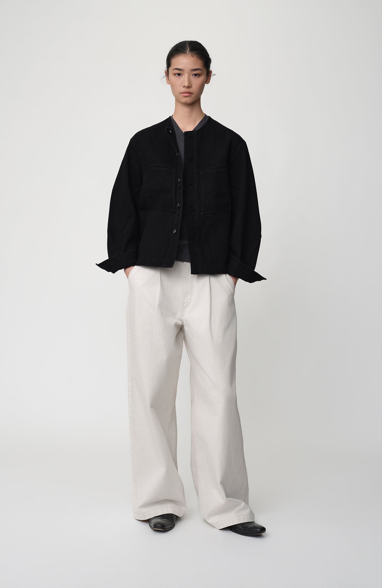 OPICLOTH Pleated Wide-Leg Jeans