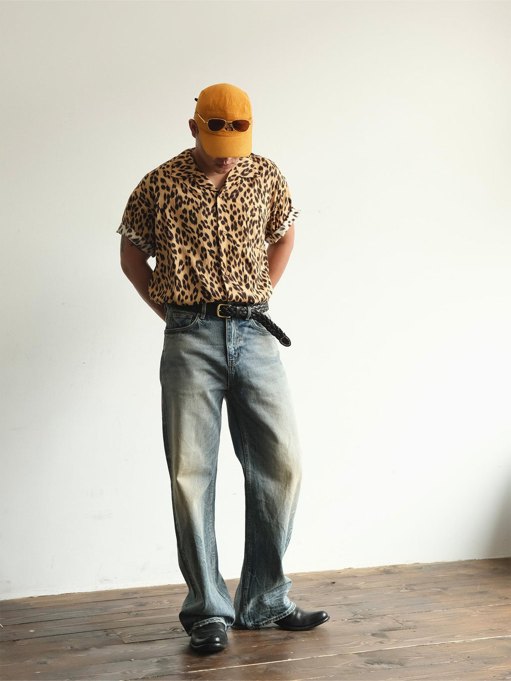NEIGBORL Whiskering Washed  Straight-Leg Jeans