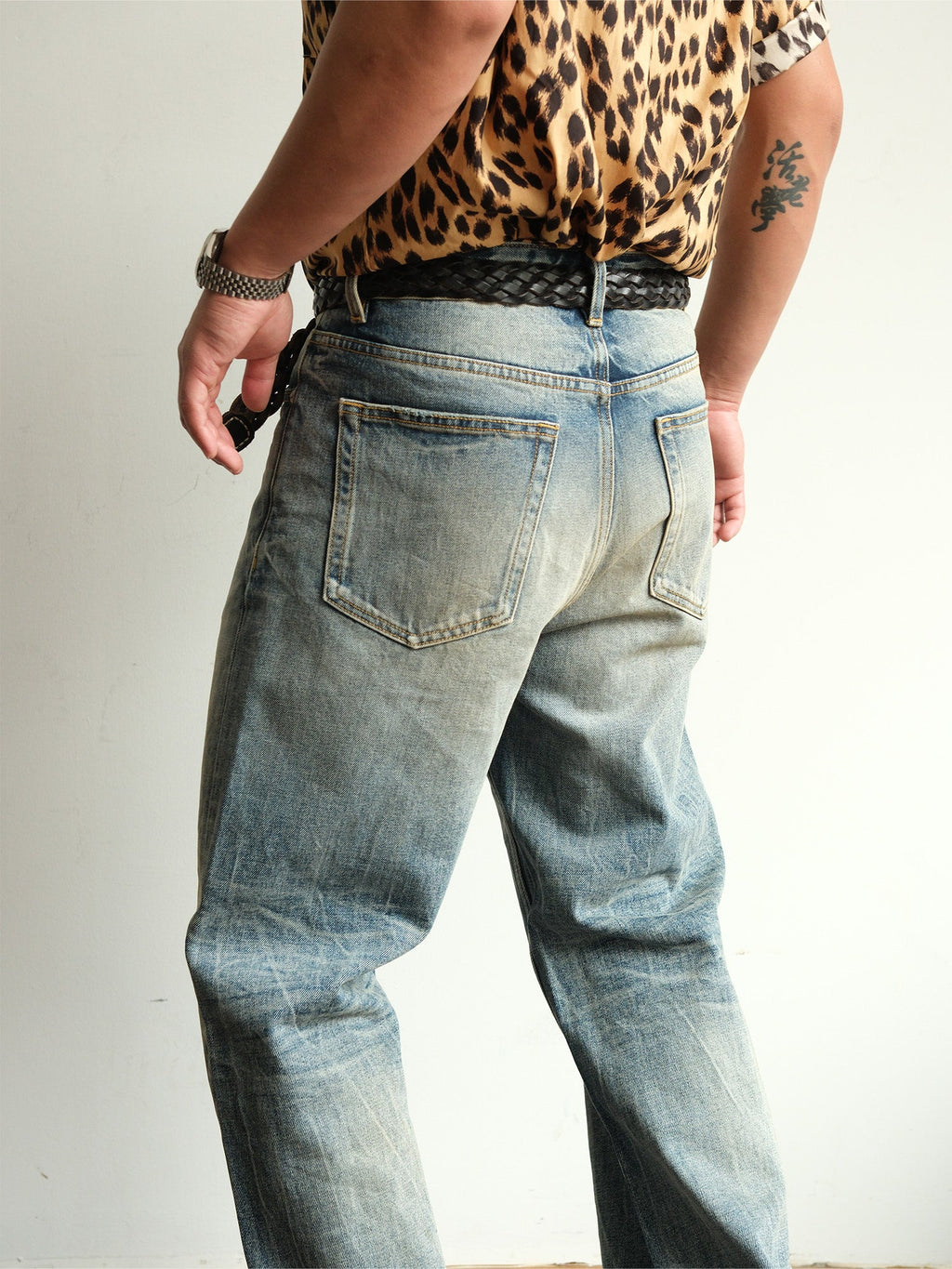 NEIGBORL Whiskering Washed  Straight-Leg Jeans
