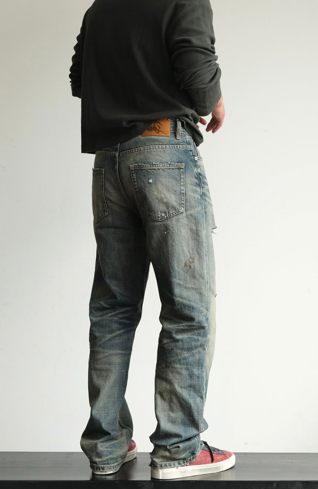 NEIGBORL Ripped Wash Straight-Leg Jeans