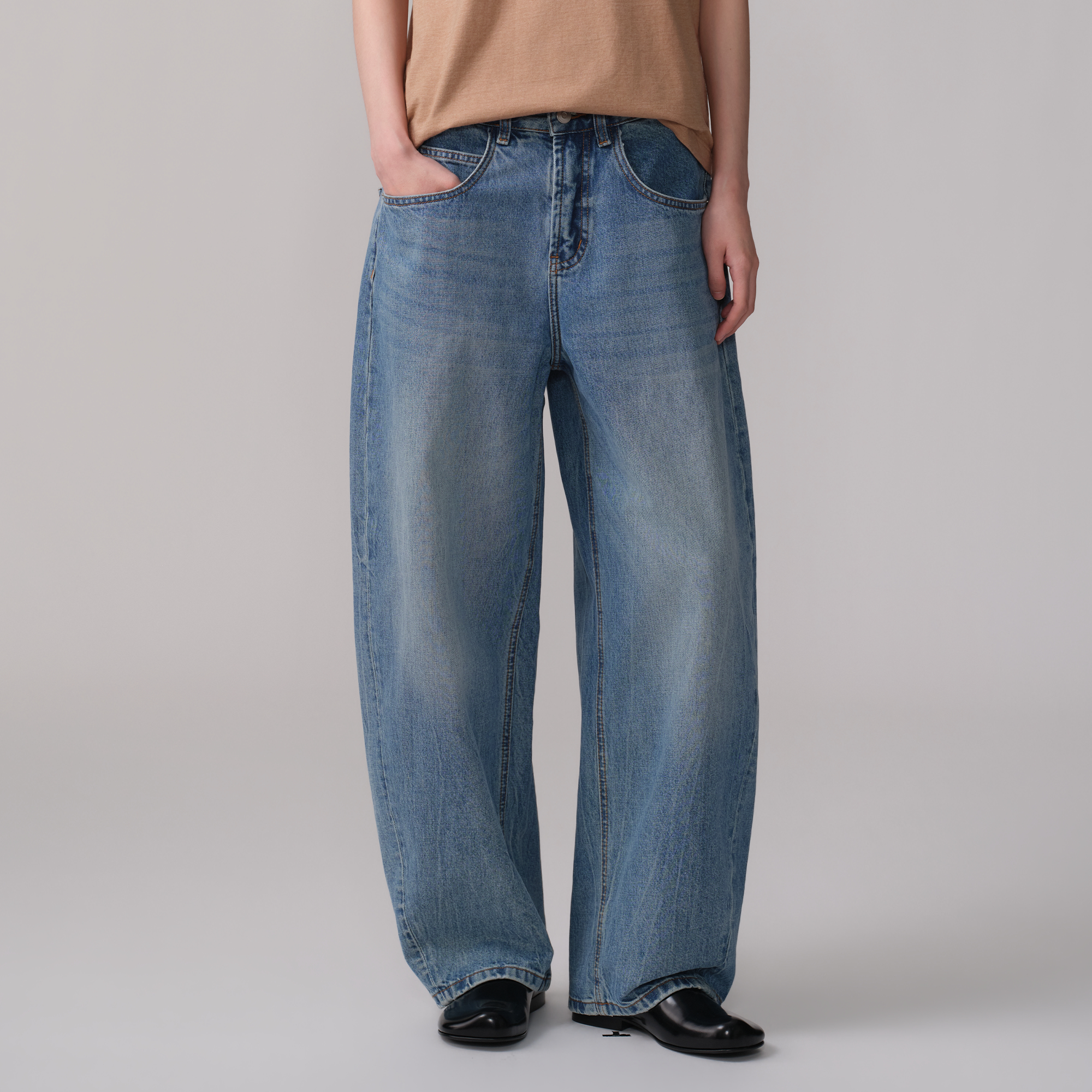 OPICLOTH Washed Whiskered Curved Jeans