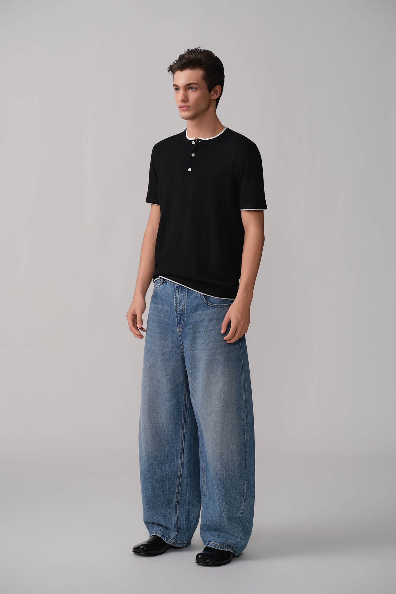 OPICLOTH Washed Whiskered Curved Jeans