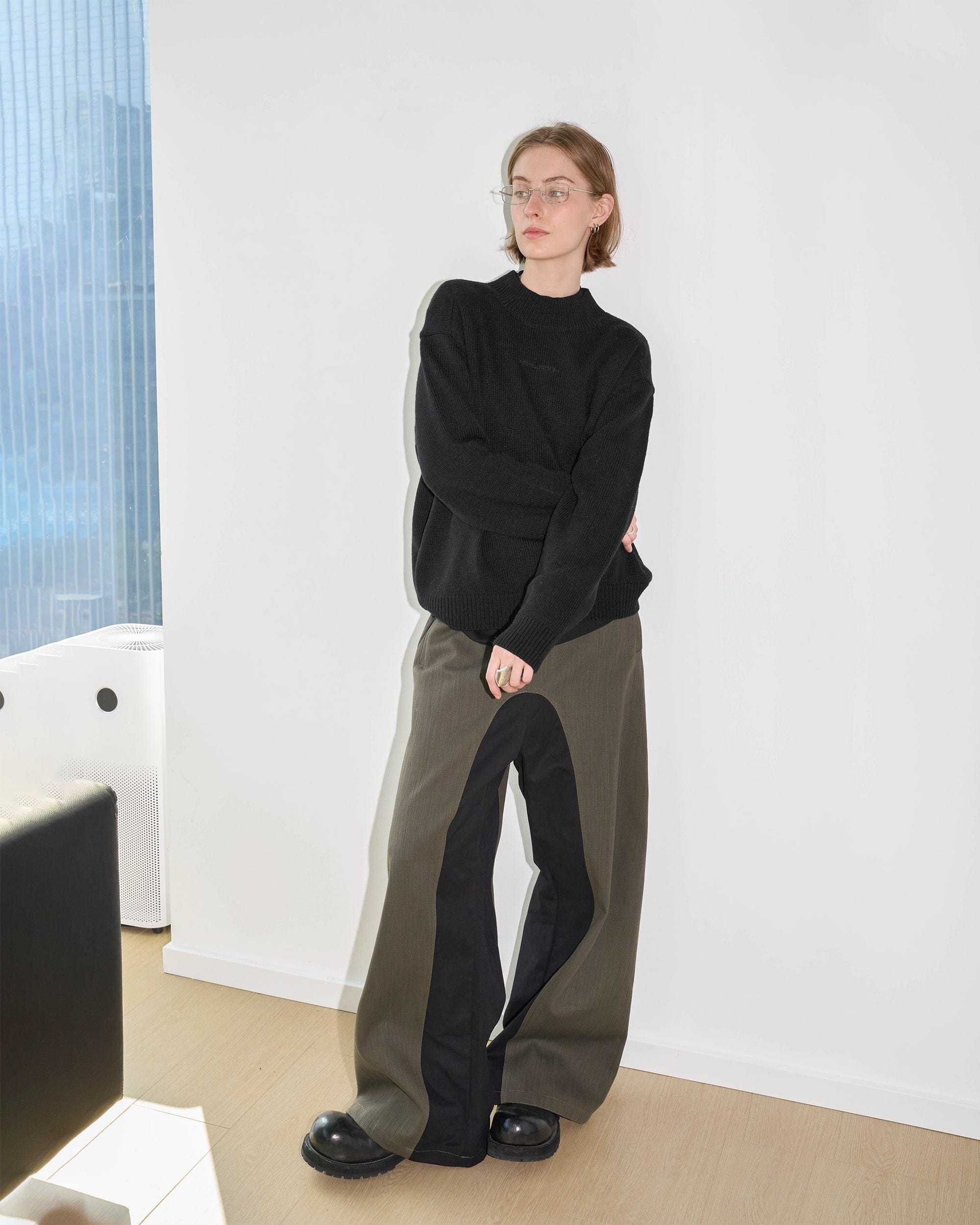 LABELROOM Paneled Color Blocked Zipper Pants