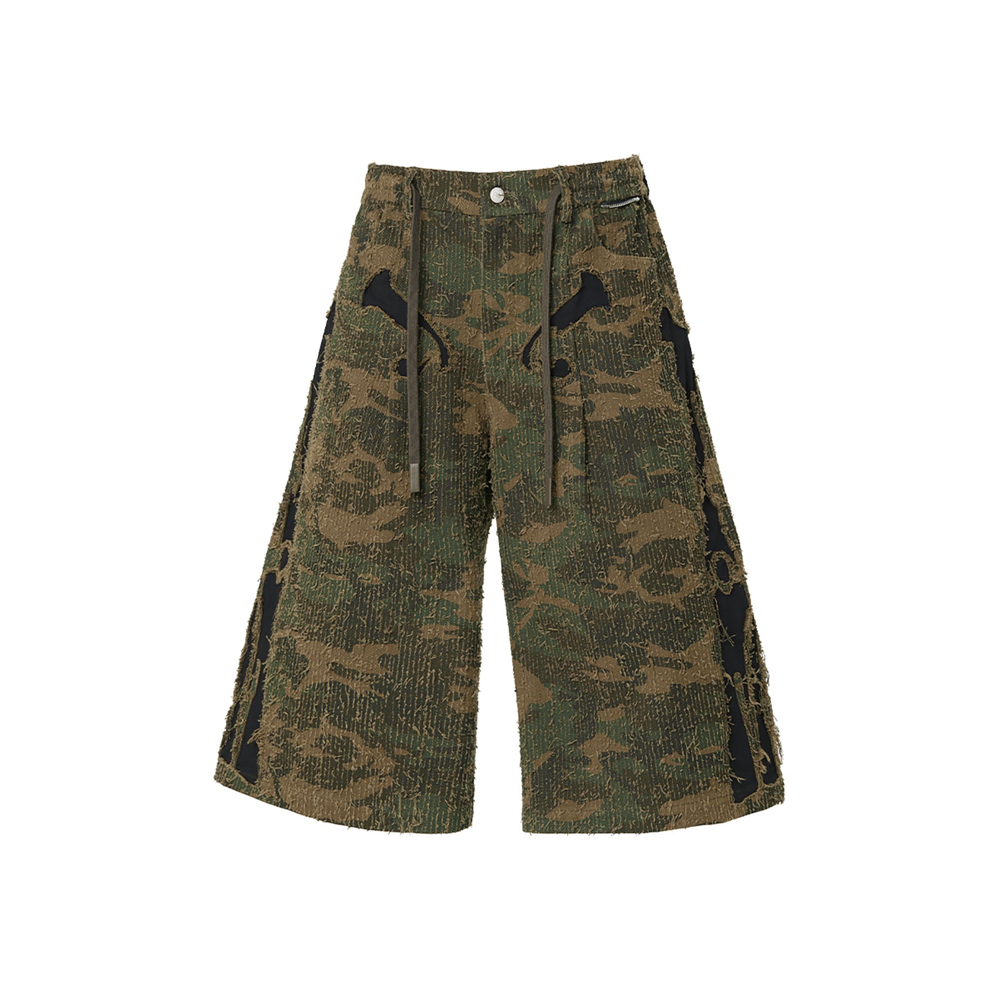 RELABEL Camo Skeleton Patch Shorts