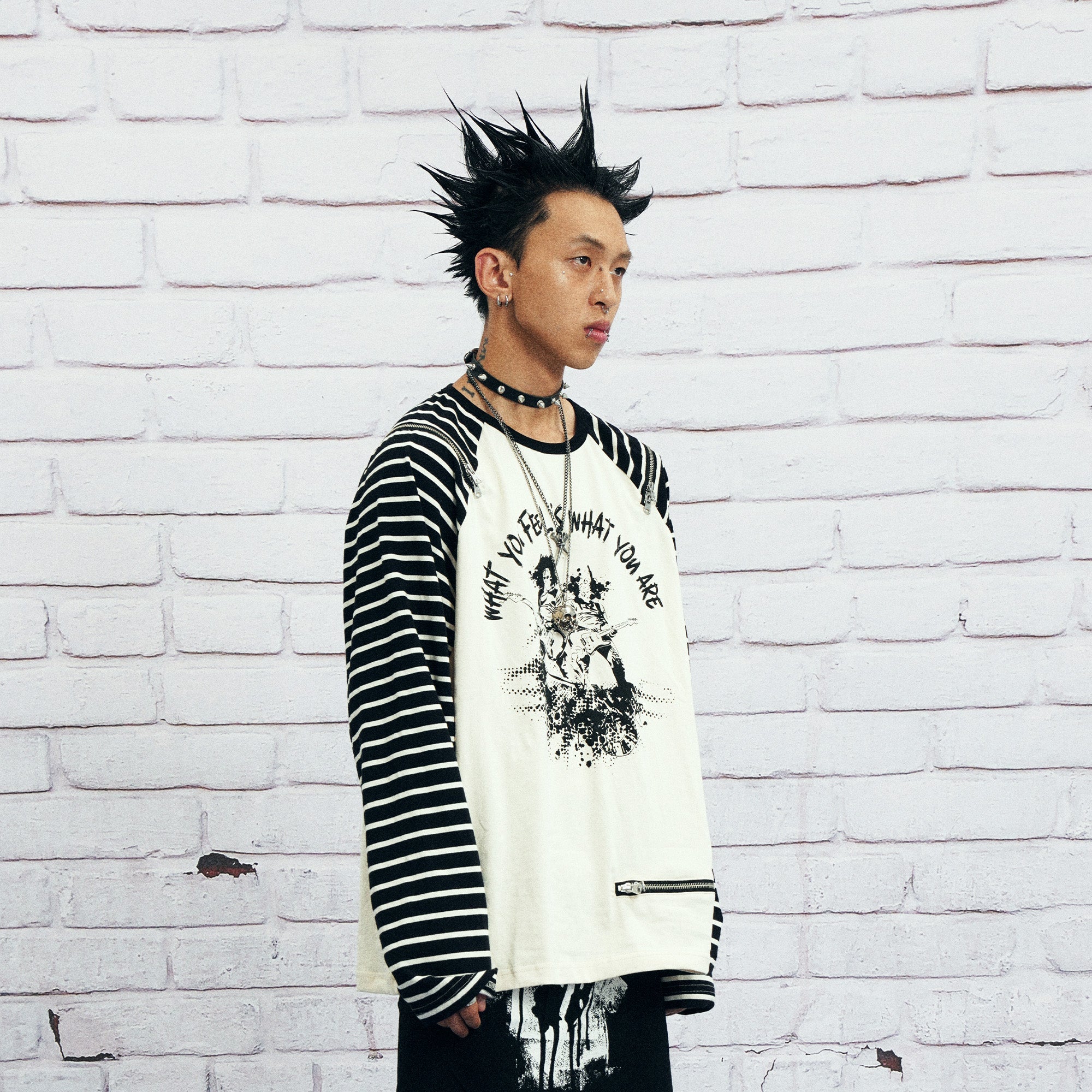 VENTUREK Punk Graphic Multi-Zip Striped Raglan Long-Sleeve Tee