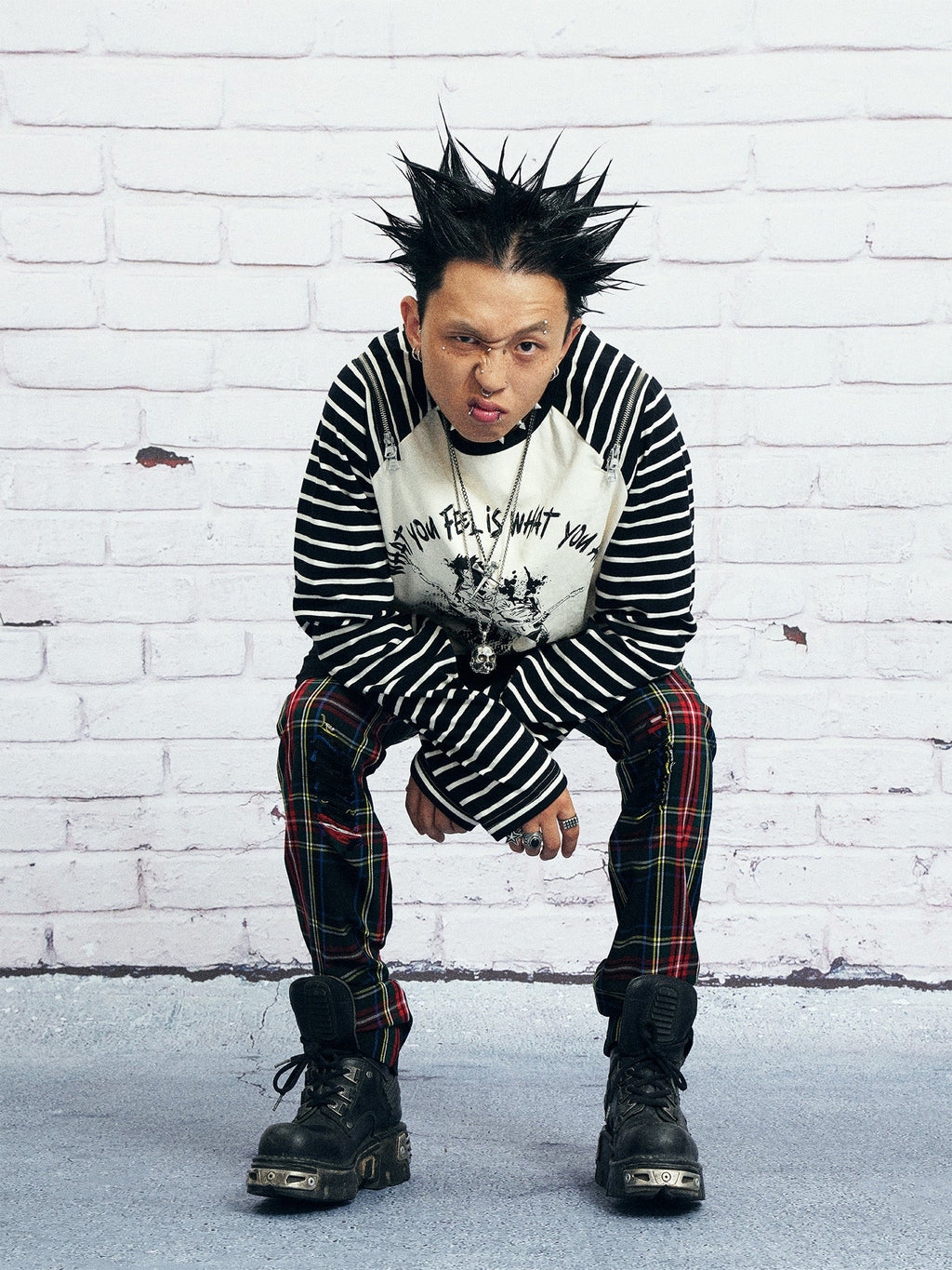 VENTUREK Punk Graphic Multi-Zip Striped Raglan Long-Sleeve Tee