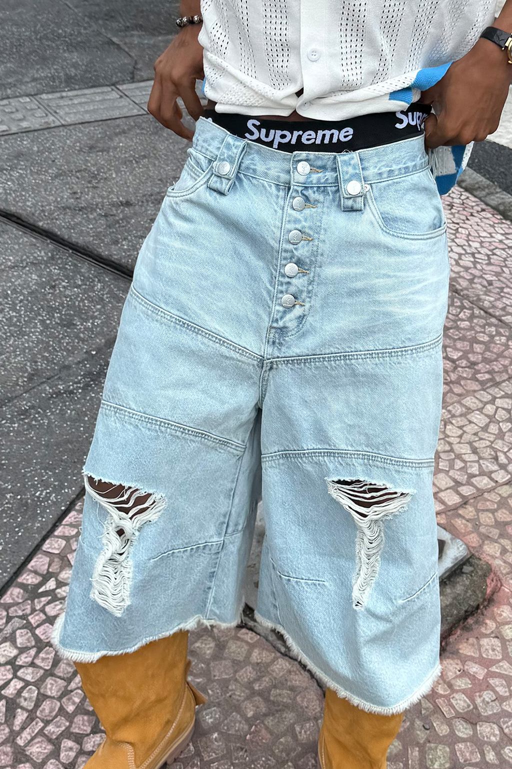 STEEPC Distressed Washed Raw-Edge Denim Shorts