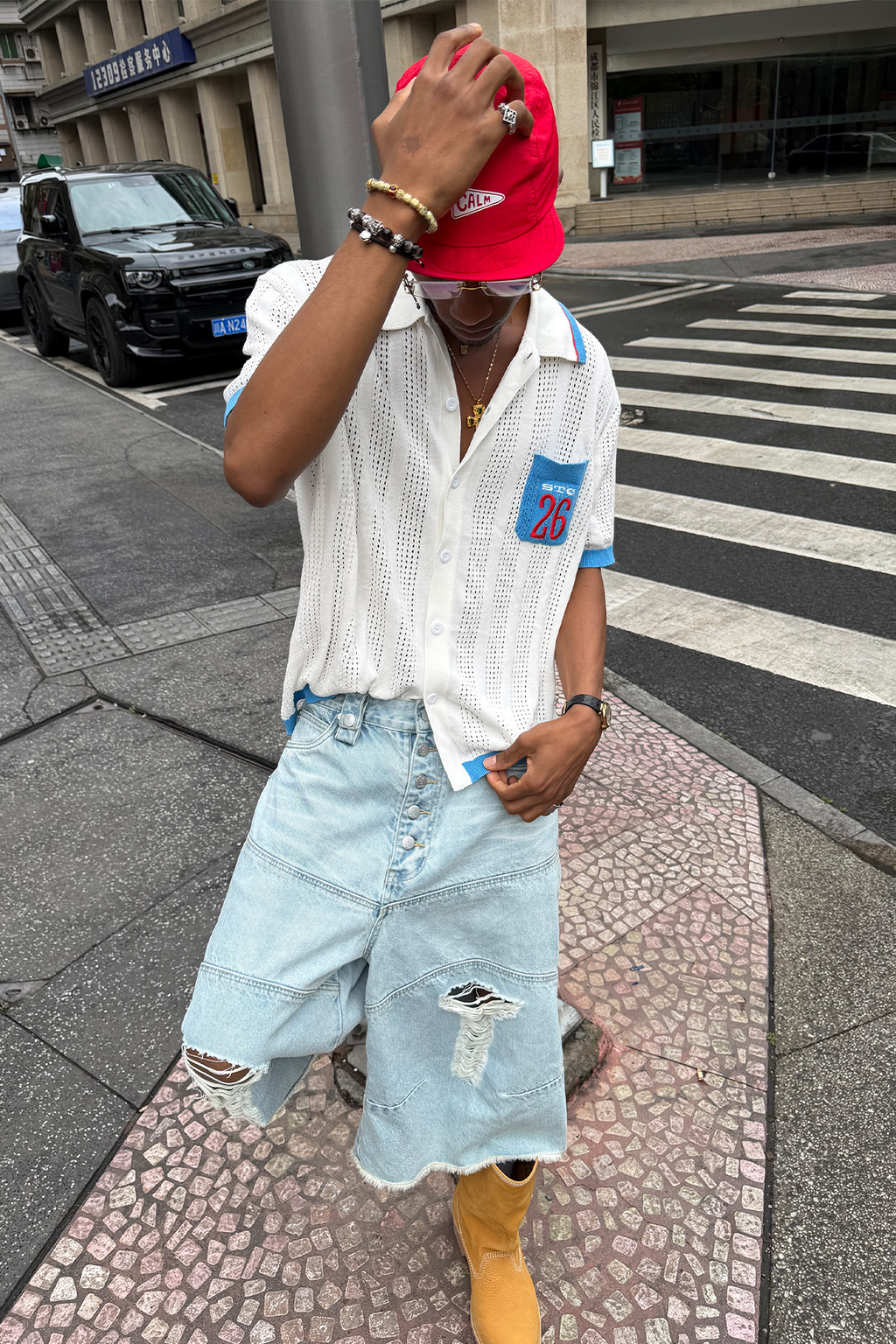 STEEPC Distressed Washed Raw-Edge Denim Shorts