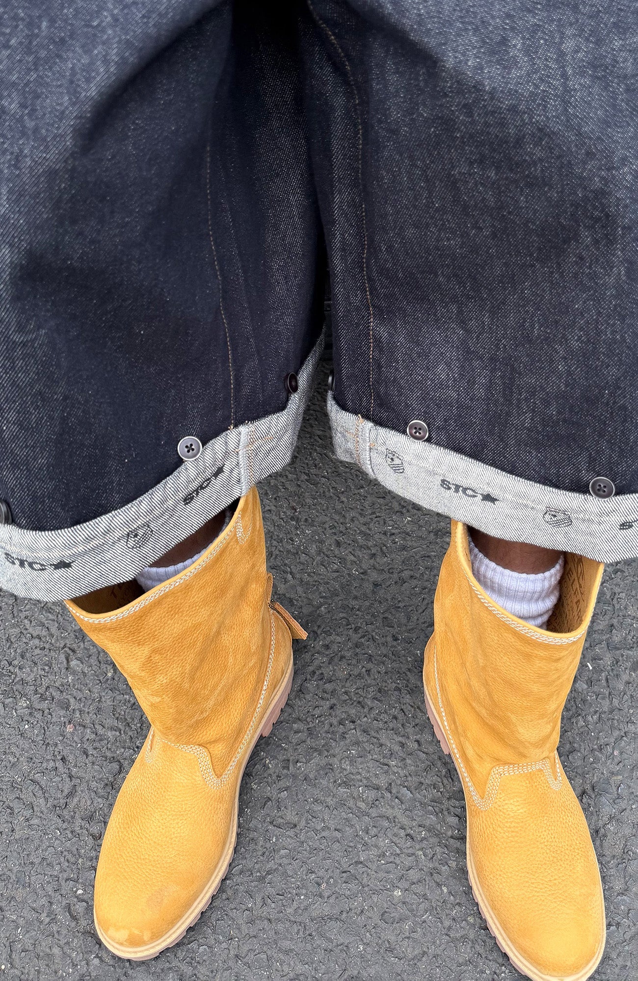 STEEPC Raw Denim Turn-Up Shorts