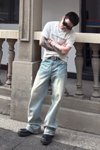 UNDERWATER Washed Whiskered Gradient Jeans